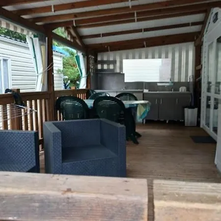 Mobil Home Camping Proche Royan A 300M De La Plage Camping *