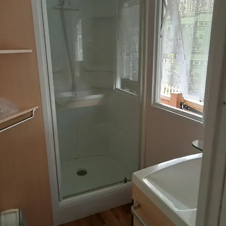 Camping Mobil Home Camping Proche Royan A 300M De La Plage *